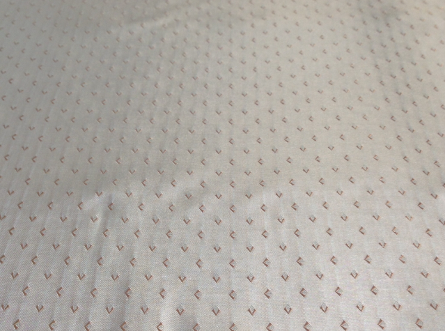 A26 - Jacquard Changeant – Beige 1